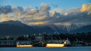 Cargill grain terminal Vancouver from Alamy 24Oct25 575x375.jpg
