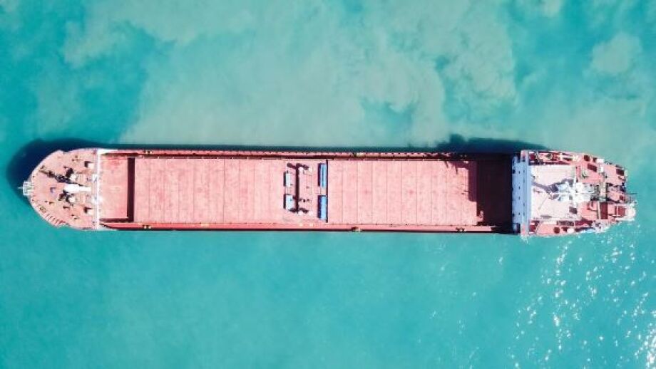 cargo ship from alamy 26 06 25.jpg