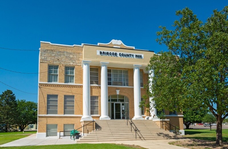 Briscoe county hall Texas from Alamy 575x375