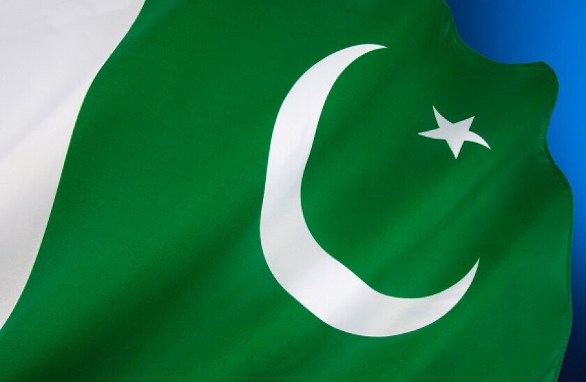 Alamy_Pakistan_flag_575x375_7July2021
