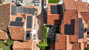 Aerial top view of residential villas with solar panel on the roof, San Diego, California, USA. April 13th, 2022, Alamy