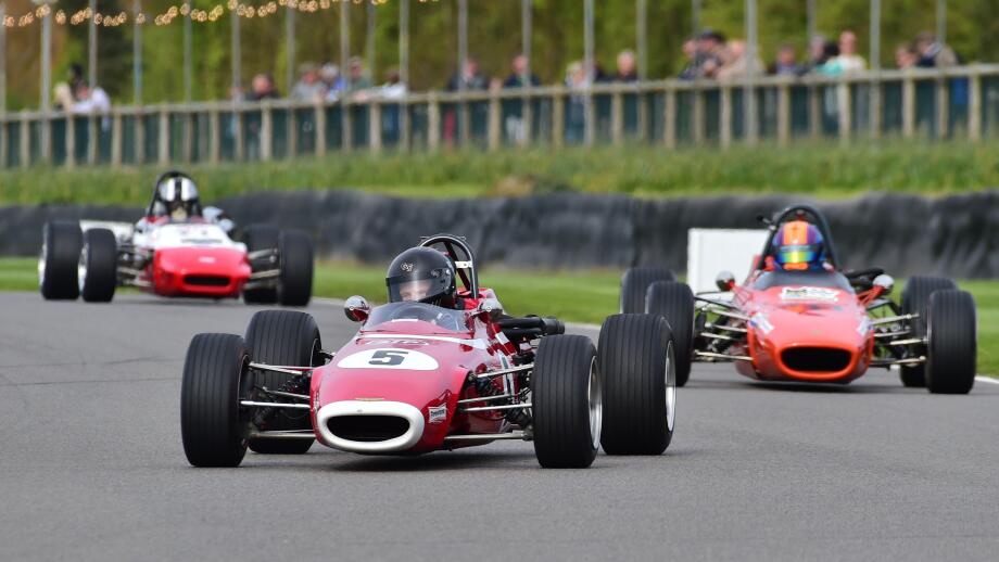 Steve Nichols, Chevron-Ford B17, Derek Bell Cup, a twenty minute race featuring single seater 1-litre Formula 3 cars that competed in the years 1964 -