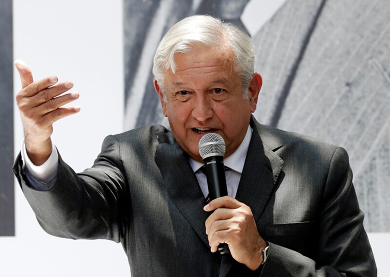 Amlo-Obrador-beckons-R-780