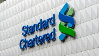 Standard_Chartered_Alamy_575x375_160321