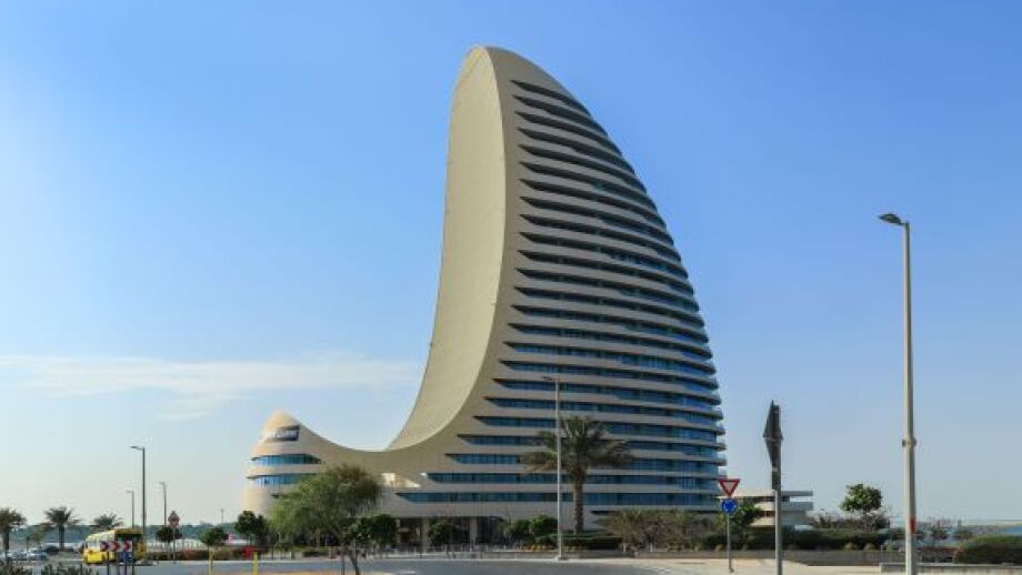 Abu Dhabi tower from Alamy 13 jan 25.jpg