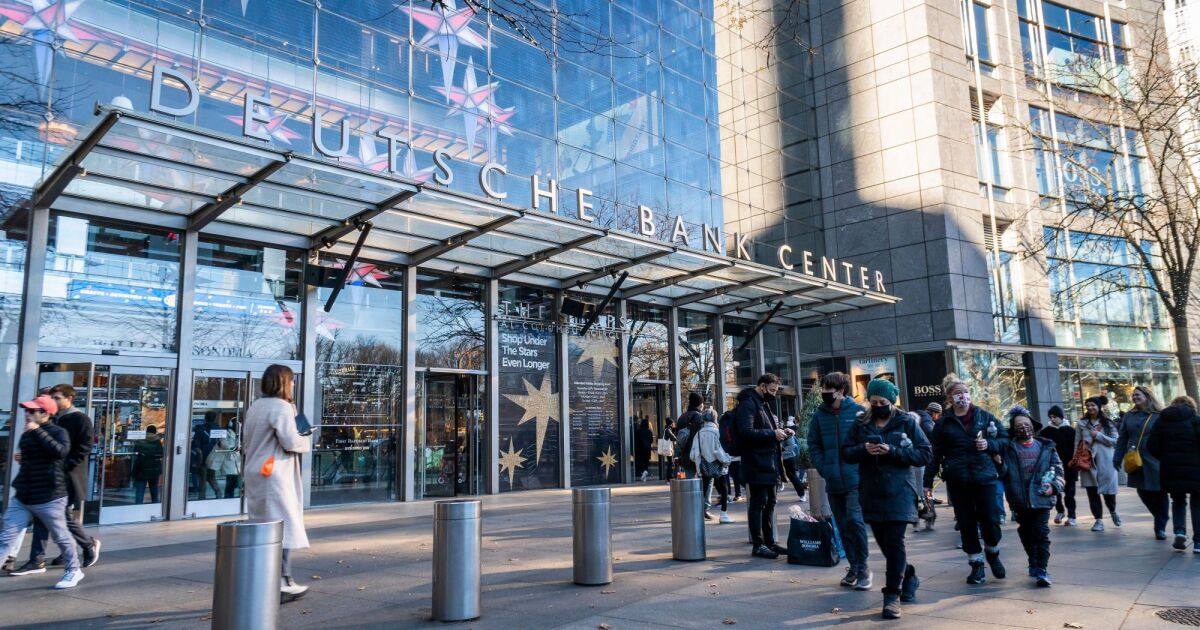 Senior EM Debt Banker Leaves DB