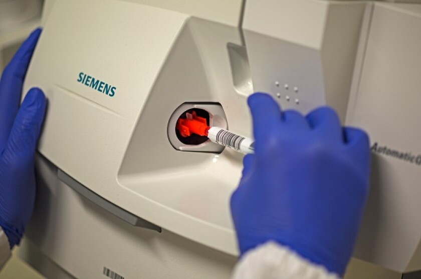 Siemens blood gas analyser from Alamy 16Feb22 575x375