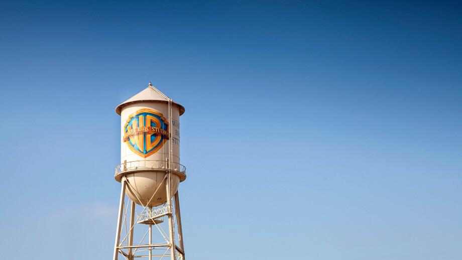 WARNER BROS. STUDIOS
chateau d'eau; water tower
Prod DB © Jacek_Sopotnicki - Warner Bros. Studios