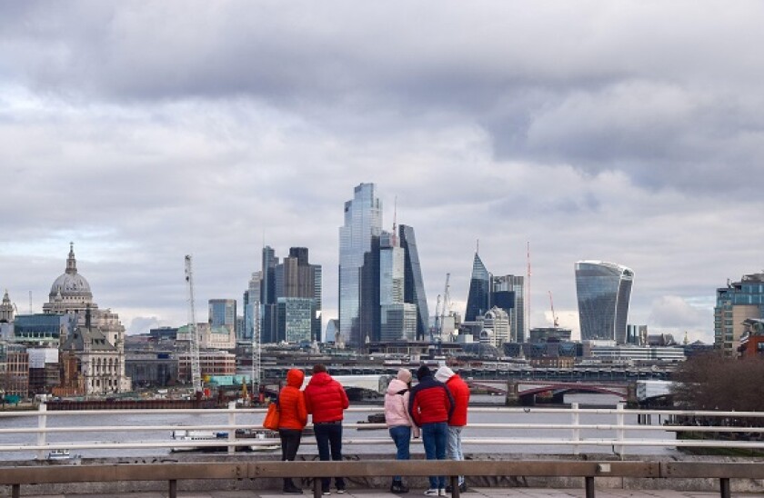 London, UK. 02nd Jan, 2023. People enjoy the view of the City of London skyline, the capital's financial district, on Waterloo Bridge as the holiday season comes to an end. (Photo by Vuk Valcic/SOPA Images/Sipa USA) Credit: Sipa USA/Alamy Live News