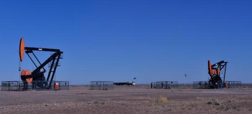 Alamy, Argentina, December, Neuquen, oil drilling, Pampa energia, LatAm, 575