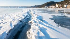 Ice crack in the surface of Lake Baikal that has opened and refrozen, Village of Listvyanka near Irkutsk, Siberia, Russia