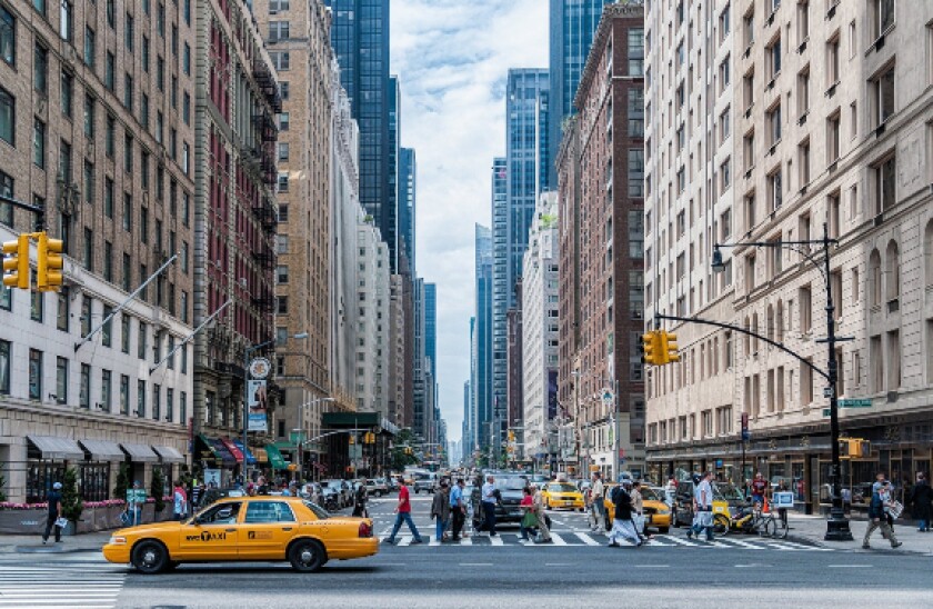 pexels people move new york 575x375