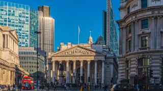 UK, England, London, The City, Bank of England (left) and the Royal Exchange, Tower 42 (formerly NatWest Tower) and The Cheesegrater (122 Leadenhall Street) in background
