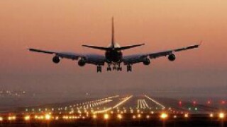 airplane landing