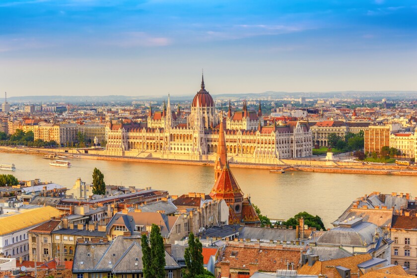 Budapest city skyline at Hungalian Parliament and Danube River, 