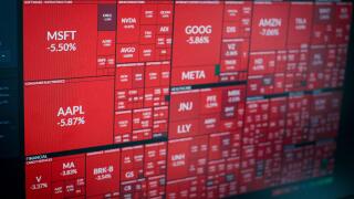 September 13, 2022: All red stocks on SP 500 display during a day where all shares fell and investors loose money. Stock market crash during recession