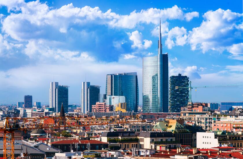 Milan skyline from Alamy 20 Dec