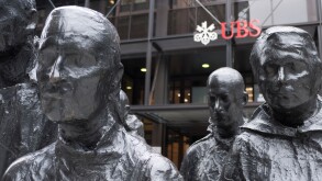 UBS headquarters, Broadgate, London, with statue in foreground, George Segal Rush Hour sculpture