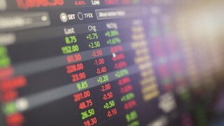 Trading_screen_Adobe_575x375_170420