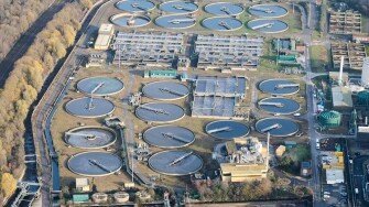 Blackburn Meadows water treatment plant from Alamy 20Feb25 cropped.jpg