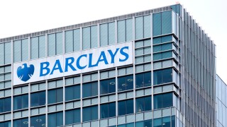 Logo on the headquarters of the Barclays Bank in Canary Wharf in London, England, United Kingdom, Europe