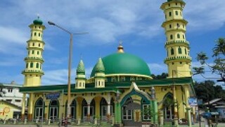 Indonesia mosque230px2