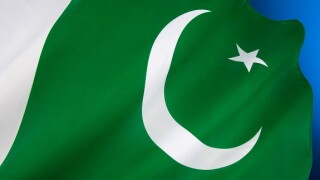 Alamy_Pakistan_flag_575x375_7July2021
