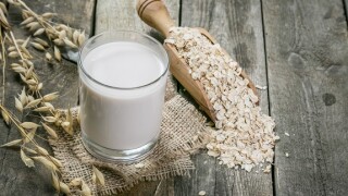 Oat milk vegan healthy vegetarian food from Adobe 3Jul20 575x375