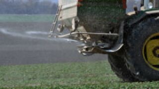Fertiliser_fotolia_230x150