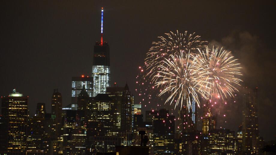 fourth of july fireworks manhattan new york 2015 freedom tower