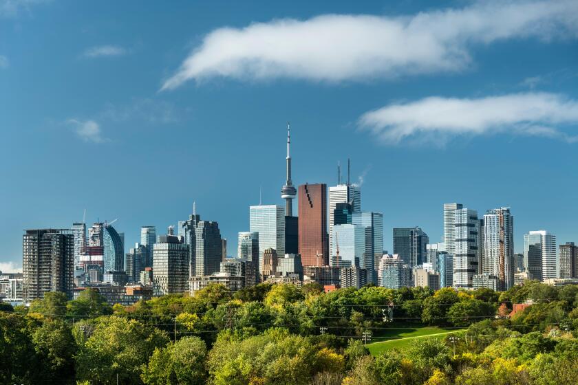 Toronto ontario canada_13Apr23_alamy