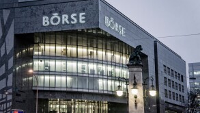 Switzerland, Zurich, Stock Exchange,Lion sculpture in front