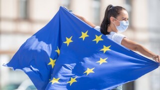 Covid_EU_flag_Adobe_140720_575x375