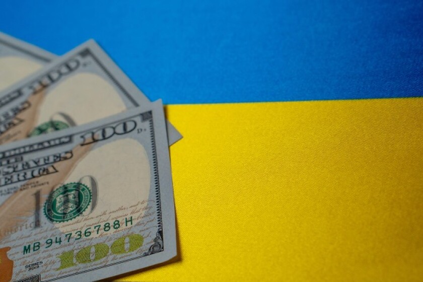 Alamy_Ukraine_cash_575x375_26april2021