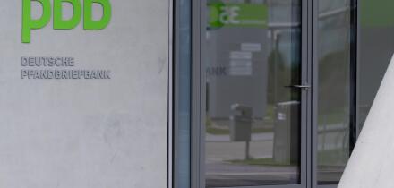Garching, Germany. 07th Mar, 2024. The logo of Deutsche Pfandbriefbank (pbb) can be seen at the company headquarters. Following a sharp fall in profits due to the crisis on the real estate markets, Deutsche Pfandbriefbank (pbb) surprisingly does not pay i