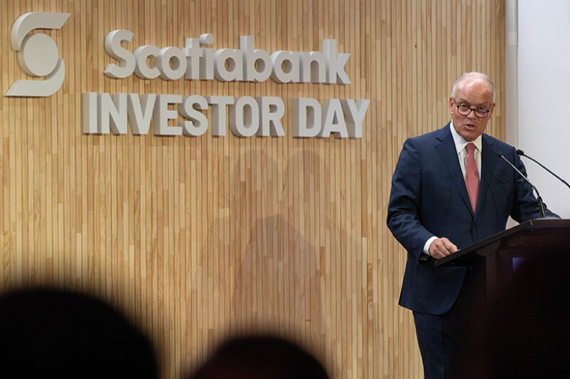 Brian-porter-scotiabank-podium-780.jpg