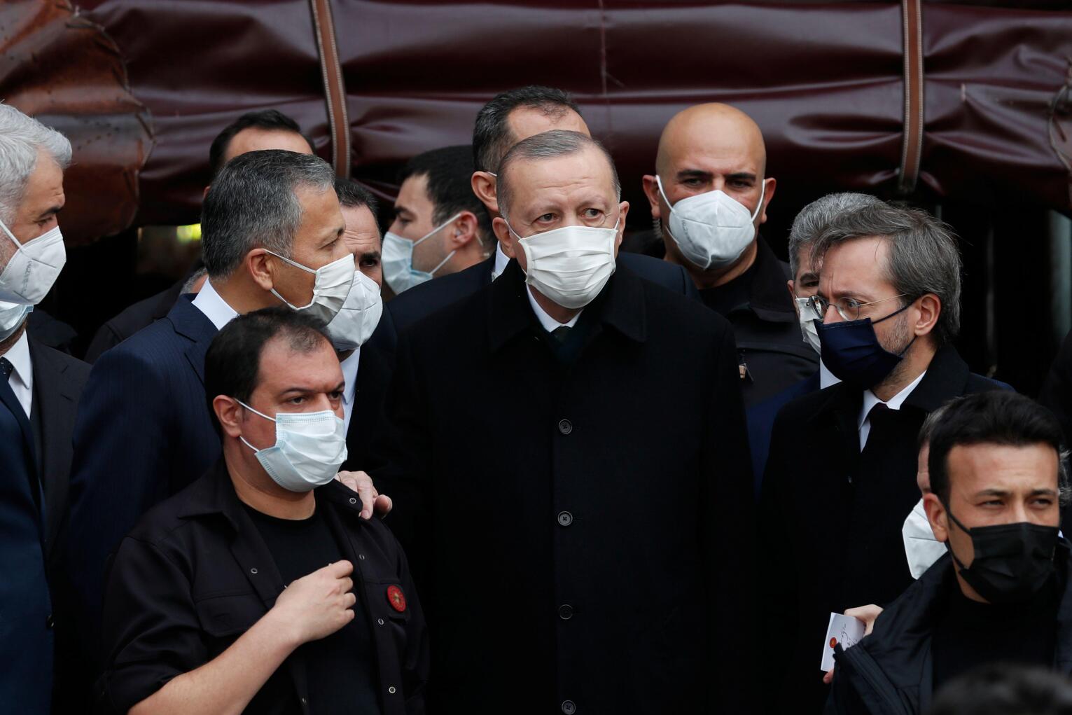 Turkish President Tayyip Erdogan leaves Dolmabahce Mosque after attending Friday prayers in Istanbul, Turkey December 10, 2021. REUTERS/Murad Sezer