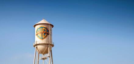 WARNER BROS. STUDIOS
chateau d'eau; water tower
Prod DB © Jacek_Sopotnicki - Warner Bros. Studios