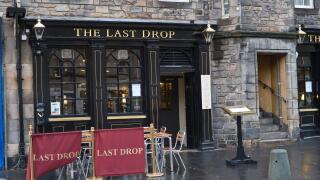 THE LAST DROP pub on Grassmarket Edinburgh Scotland UK