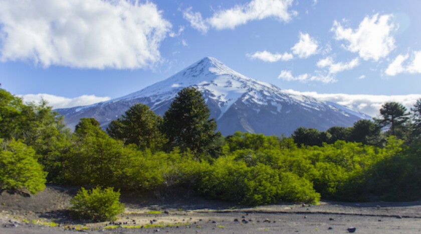 Province of Neuquen, Argentina, restructuring, volcano, Lanin, 575