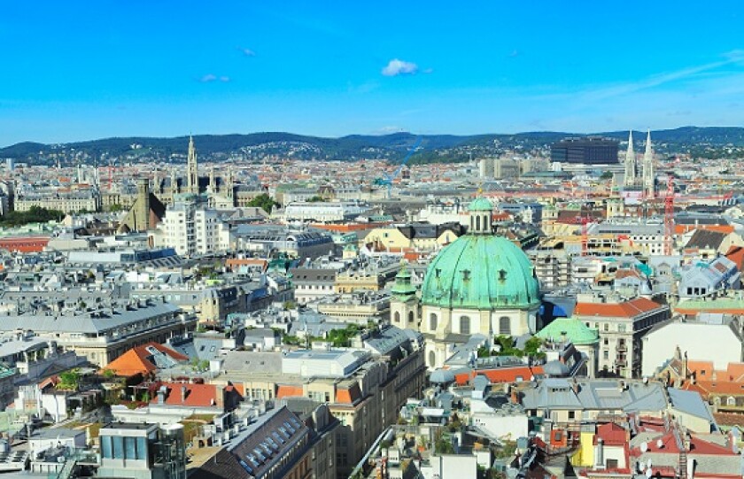 Vienna skyline from Alamy 17May21 575x375