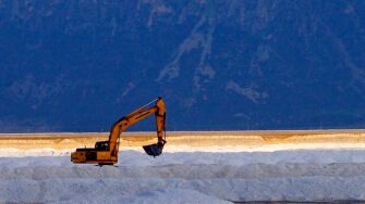 Acigöl Lake - soda ash.jpg