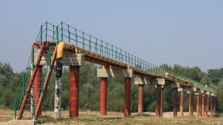 Druzhba oil pipeline Russia to Europe By Водник at Russian Wikipedia Wikimedia commons v2 575x375.jpg