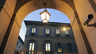 Mediobanca HQ Milan from Alamy 15Sep25 575x375.jpg