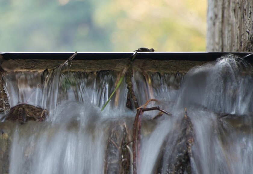 Liquidity barrier from Alamy 4May22 575x375