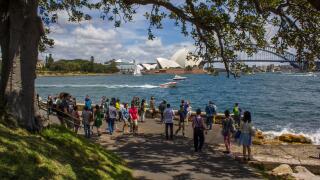 Australia busy tourists_alamy_10May23