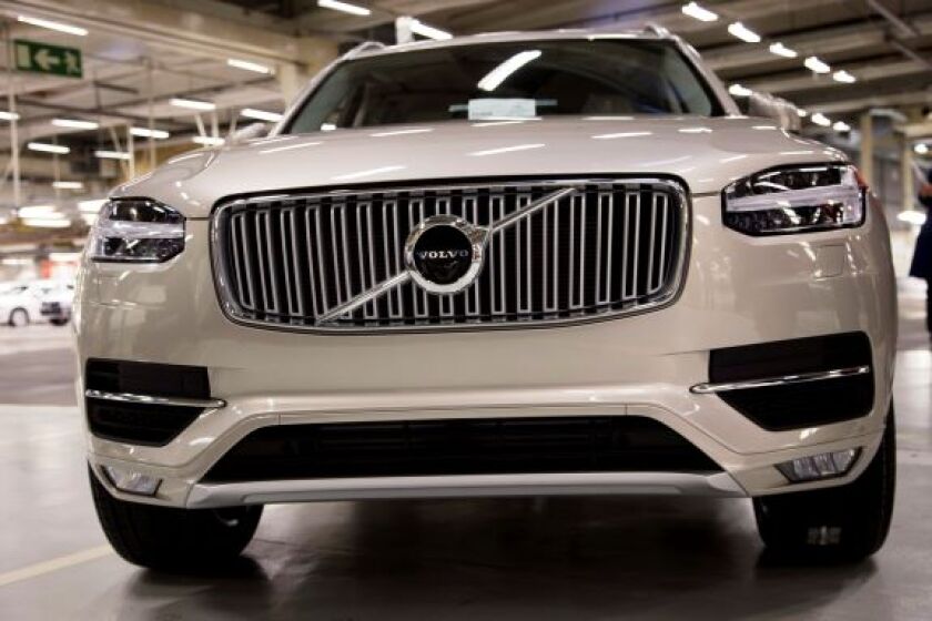 Volvo_XC90_22May20_PA_575x375