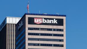 Cincinnati - Circa February 2019: U.S. Bank and Loan Tower. US Bank is ranked the 5th largest bank in the United States II