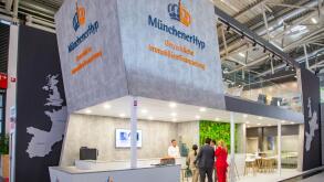 MuenchenerHyp Hires 57