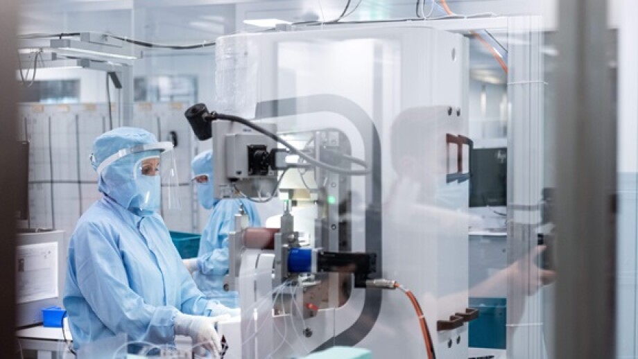 Qiagen laboratory in Germany in 2020 from Alamy 4Sep24 575x375